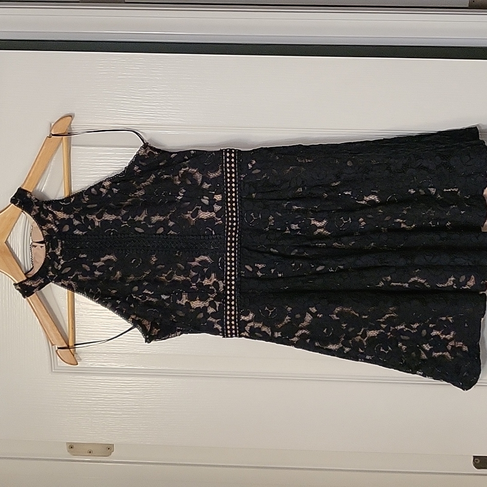 Beautiful Altar'd State Black and Nude lined mini dress - EUC - size medium